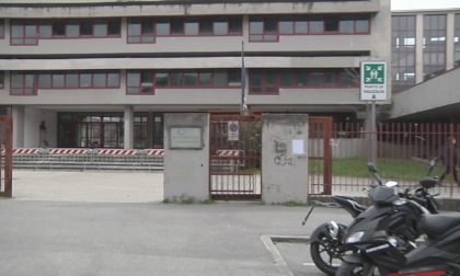 Studente precipitato a scuola, spunta un video