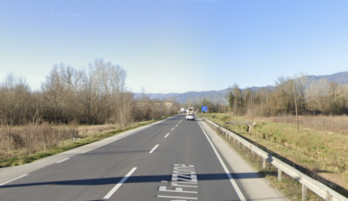 Capannori, 34enne in bici muore nell’incidente con un’auto