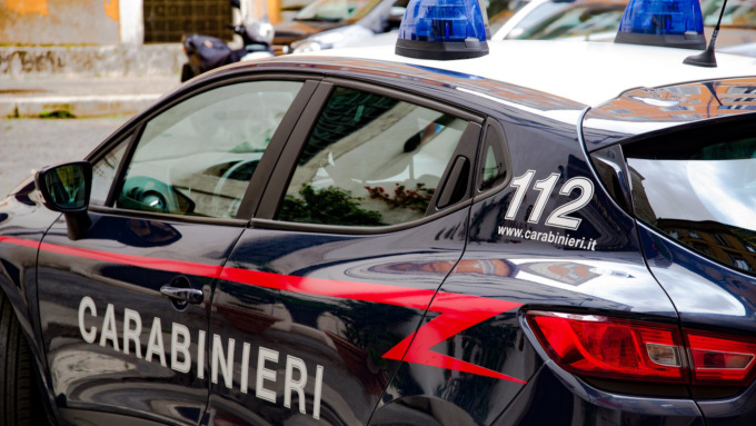 Arezzo, strangola la madre con un foulard: resta in carcere
