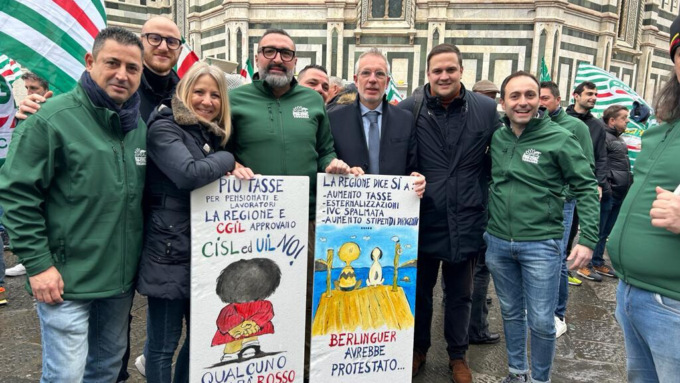 Irpef maggiorata: sindacati in piazza per chiedere la revoca