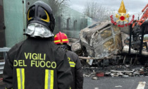 Incidente in A1, camion in fiamme