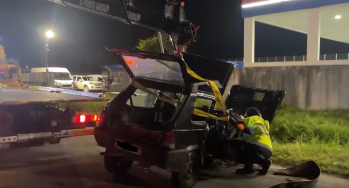 Massarosa, frontale tra due auto, muore 88enne