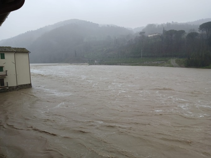 Maltempo, nuova allerta per temporali e mareggiate