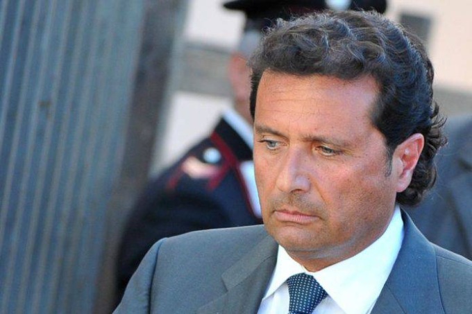 Francesco Schettino rinuncia alla richiesta di semilibertà: “Non c’erano più le condizioni”