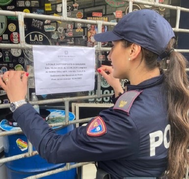 Somministrava alcolici a minorenni: chiuso per 15 giorni un locale nel centro storico di Prato