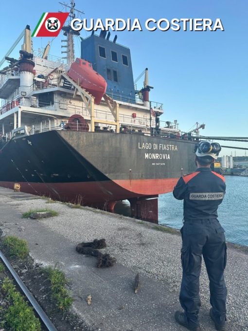 Irregolarità nella sicurezza, fermata nave a Piombino