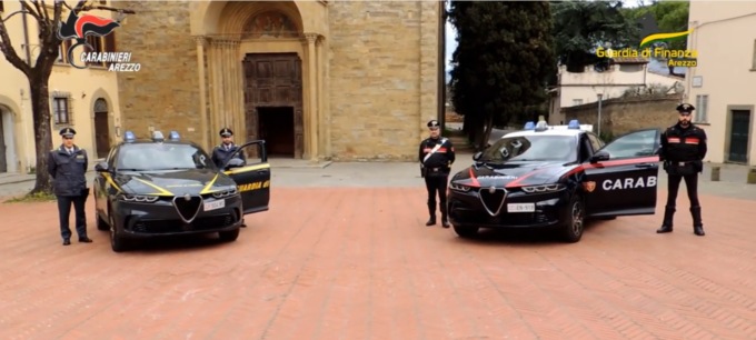 Maxi-blitz antidroga all’alba: dodici persone in arresto