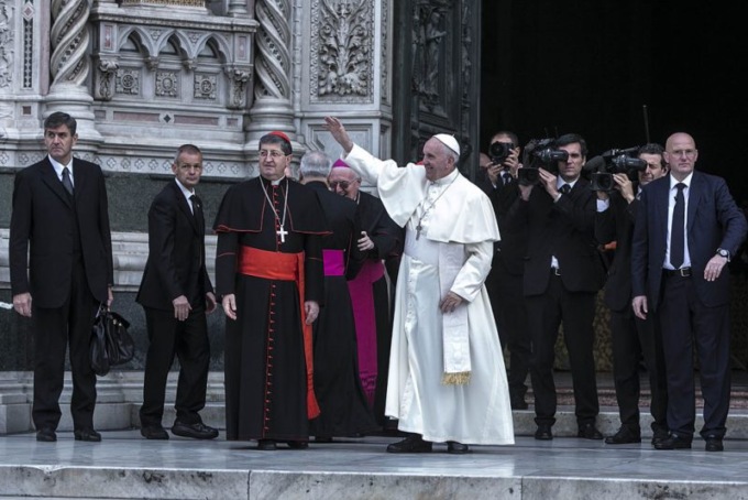Papa, le visite in Toscana