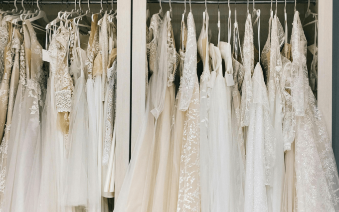 Quando acquistare l’abito da sposa: tempistiche ideali e consigli pratici