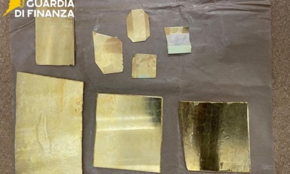Maxi sequestro di oro e contanti ad Arezzo, quattro denunciati per ricettazione