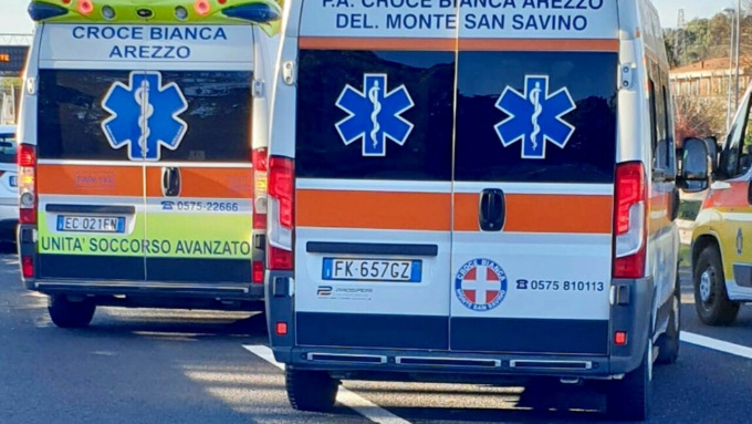 Arezzo, 66enne trovato morto in casa: era stato dimesso dal pronto soccorso per un mal di testa