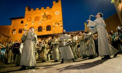 A Mercantia le Novelle del Decamerone sotto casa Boccaccio