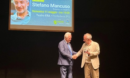 Al neuroscienziato Stefano Mancuso, intellettuale dell'ambiente, il Pegaso d'oro alla cultura