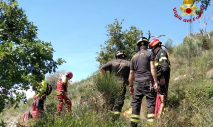 Si ferisce cadendo a Poggio Castiglioni, soccorso dai vigili del fuoco