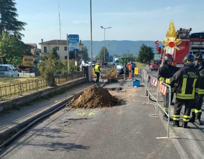 Fuga di gas, chiusa la Sr70 in Casentino
