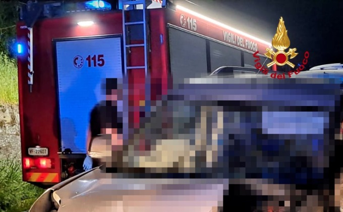 5 ventenni feriti in un incidente in auto, due gravissimi