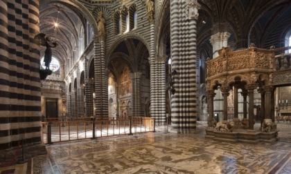 Scopertura pavimento Duomo Siena, visibile anche la 'Speranza'