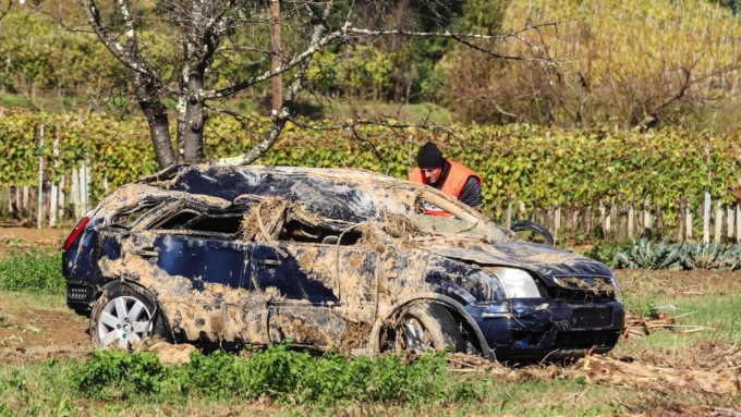 Coppia morì in alluvione, pm ‘giudicare ex sindaco Lamporecchio’