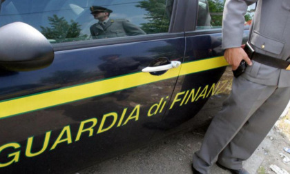 Prato, fatture false: 13 persone indagate