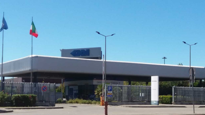 Ex Gkn, ordinato lo sgombero dell’area occupata