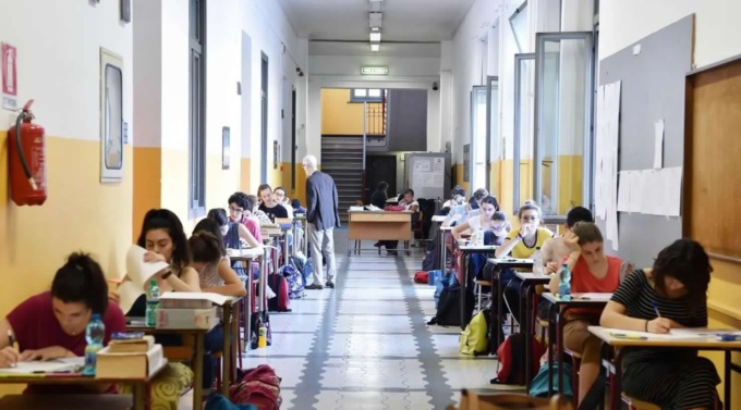 Maturità 2025 in Toscana: oltre 30mila studenti oggi alla prima prova