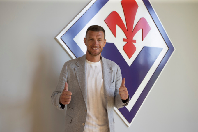 Fiorentina, i primi sorrisi di Dzeko. Ora caccia a un centrocampista