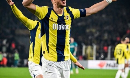 Fiorentina, ecco Dzeko. Bruciata la concorrenza del Bologna