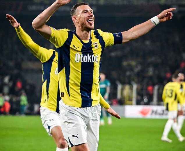 Fiorentina, ecco Dzeko. Bruciata la concorrenza del Bologna