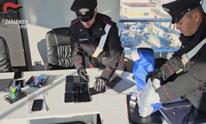 Immigrazione clandestina e falsi documenti: cinque arresti tra Napoli e Grosseto. Avevano costruito un "caf abusivo"