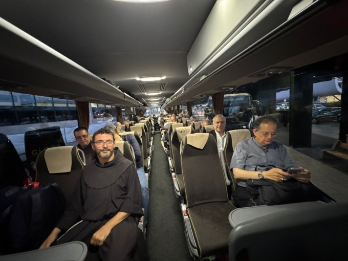 Vescovi toscani, rientrati in Italia. Erano rimasti bloccati in Giordania a causa della guerra Iran – Israele