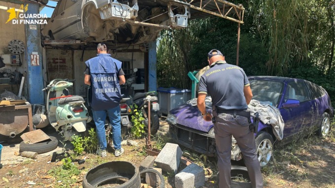 Discarica abusiva di rifiuti speciali. Sequestrata un’area di 8.000 mq a Piombino