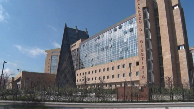 Firenze, docente accusato di molestie: la Procura chiede il processo