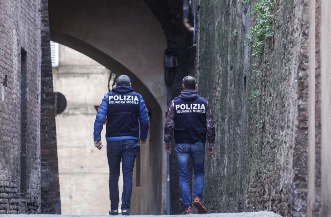Dalla Campania a Castellina in Chianti per mettere a segno truffe: 39 enne arrestato