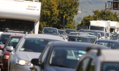 Firenze, lunedì nero per il traffico: code e rallentamenti ovunque