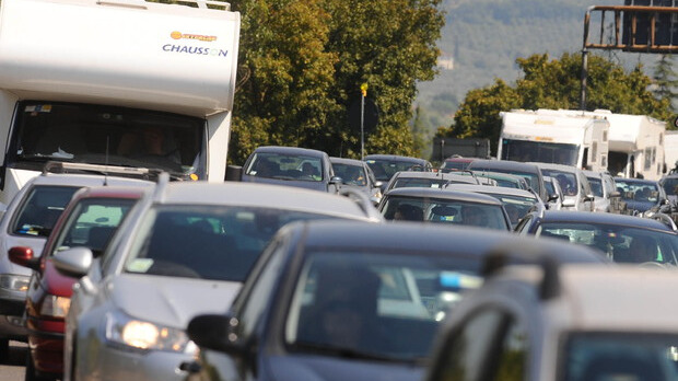 Firenze, lunedì nero per il traffico: code e rallentamenti ovunque