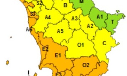 Rischio temporali, allerta arancione. A Carrara la sindaca firma un'ordinanza per la chiusura di tutte le attività all'aperto