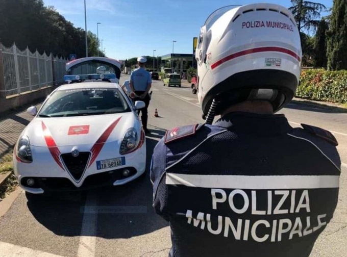 Sorpreso alla guida di un mezzo sotto sequestro