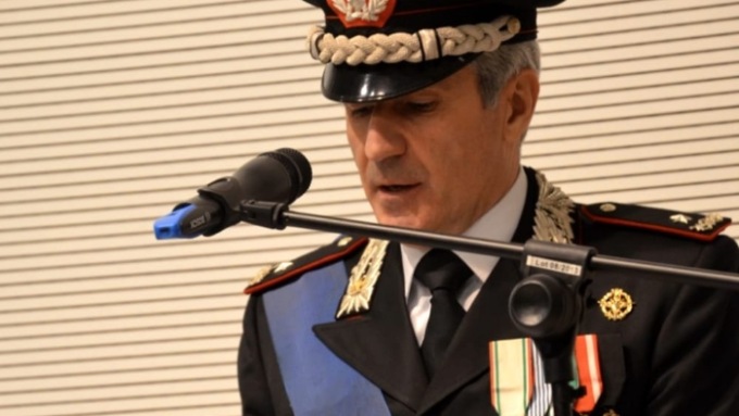 “Prima venite voi”, rimosso il generale dopo il discorso agli allievi