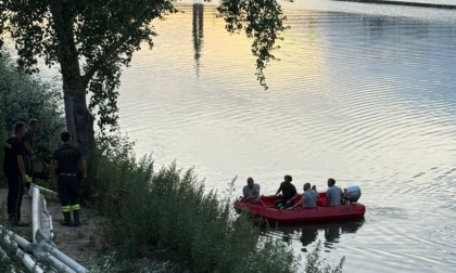 Macchia oleosa in Arno, allarme di Arpat