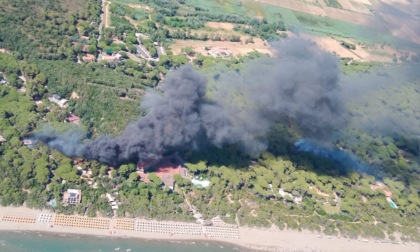 Incendio in campeggio, attività turistiche tornate a normalità