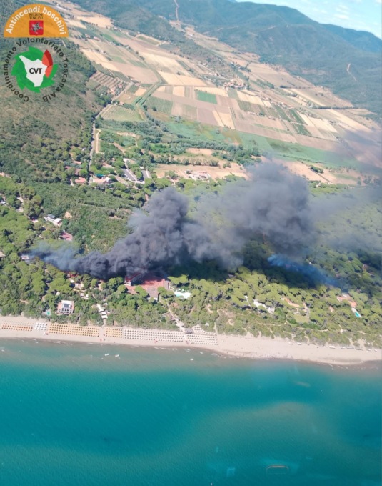 Incendio in campeggio, attività turistiche tornate a normalità