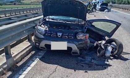 Scontro tra tre auto sull’Aurelia, sette feriti: grave una donna di 91 anni