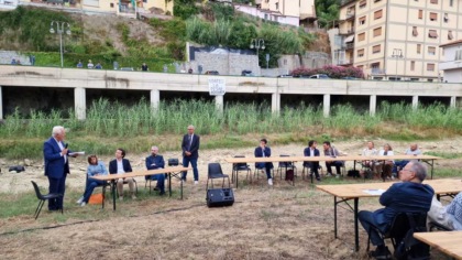 La Pesa è un fiume “morto”. Consiglio Comunale sull’alveo in secca