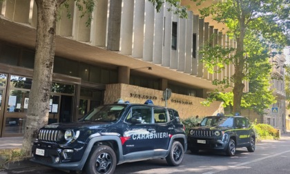 Lavoratori sfruttati e pagati a un euro l'ora: operazione della Finanza e Carabinieri a Torrita di Siena