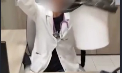 Gettano farmaci israeliani, video di scuse di medico e infermiera