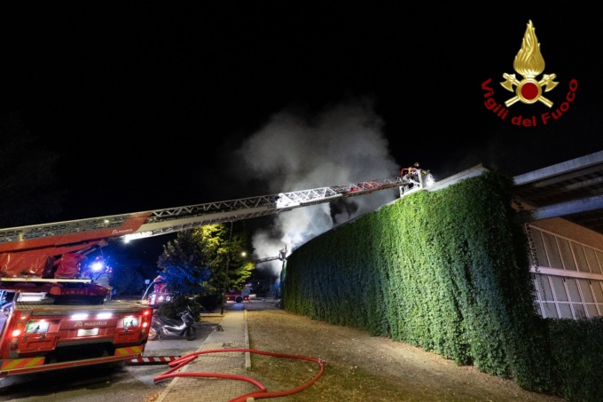 Incendio al Viper, il report dell’Arpat