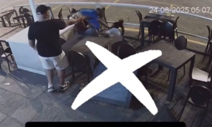Picchia una donna davanti ad un locale in centro a Siena