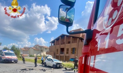 Incidente a Calcinaia, nell'auto anche un neonato