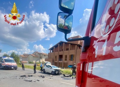 Incidente a Calcinaia, nell’auto anche un neonato