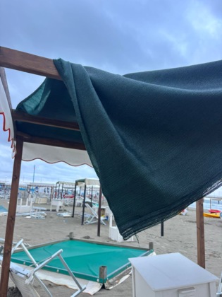 Allerta balneazione: divieti lungo il litorale di Rosignano dopo le piogge intense